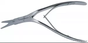 Medline Caplan Angular Scissors - SCISSOR, CAPLAN, ANGULAR, ANGLED, SERR, 7.5" - MDS0870722